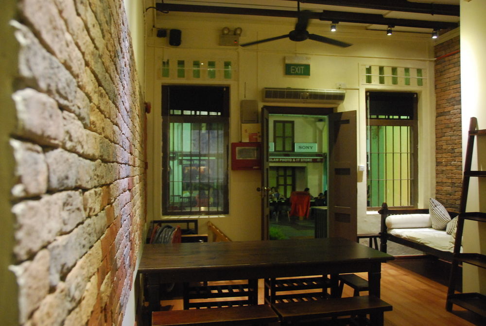 Cube Boutique Capsule Hotel At Kampong Glam Сингапур Экстерьер фото